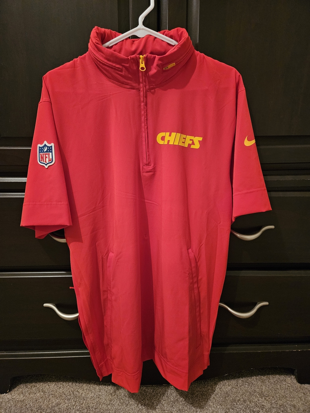 NWOT's Men's Nike NFL Kansas City Chiefs Half-Zip Sideline Pullover